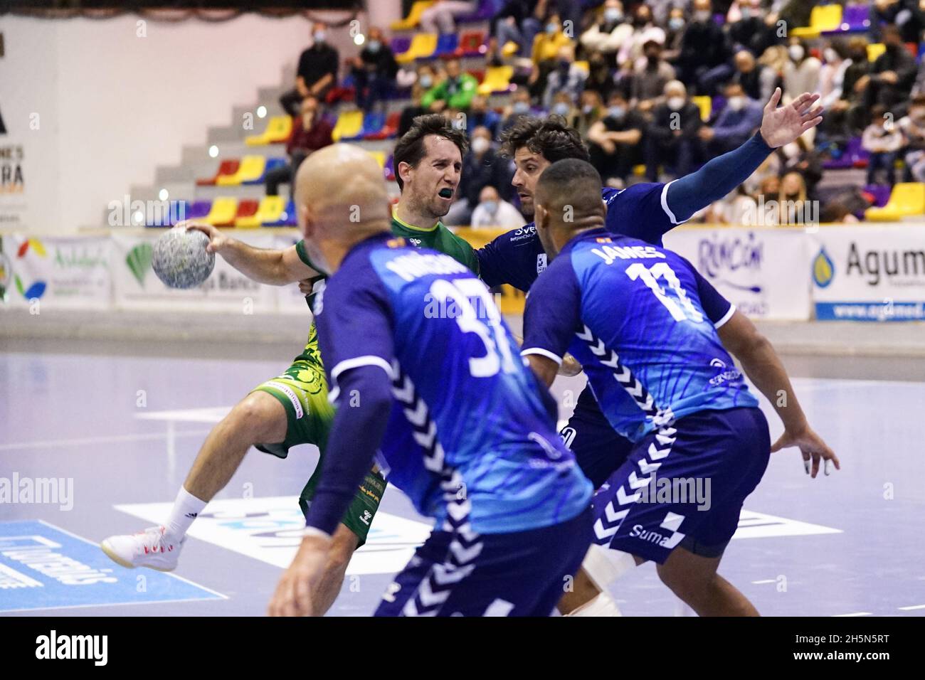 Antequera, Spain. 10th Nov, 2021. Angel Perez of Balonmano Balonmano  Iberoquinoa Antequera seen in action during the Liga Sacyr Asobal match  between Balonmano Balonmano Iberoquinoa Antequera and BM Benidorm at  Pabellon Fernando