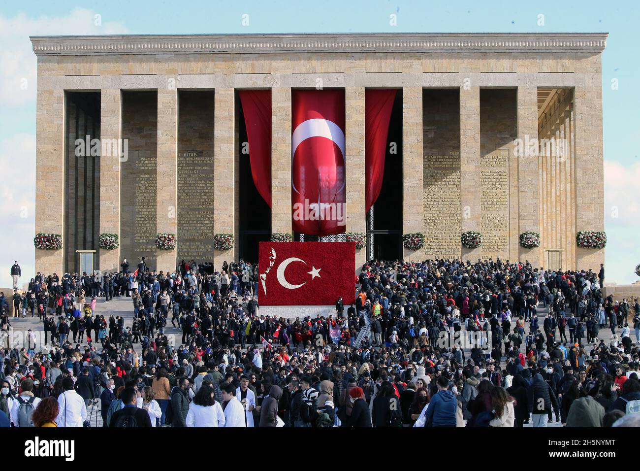 Istanbul, Turkey. 10th Nov, 2021. People gather to commemorate the 83rd  death anniversary of Mustafa Kemal Ataturk in Istanbul, Turkey, Nov. 10,  2021. Turkey mourned on Wednesday the 83rd death anniversary of