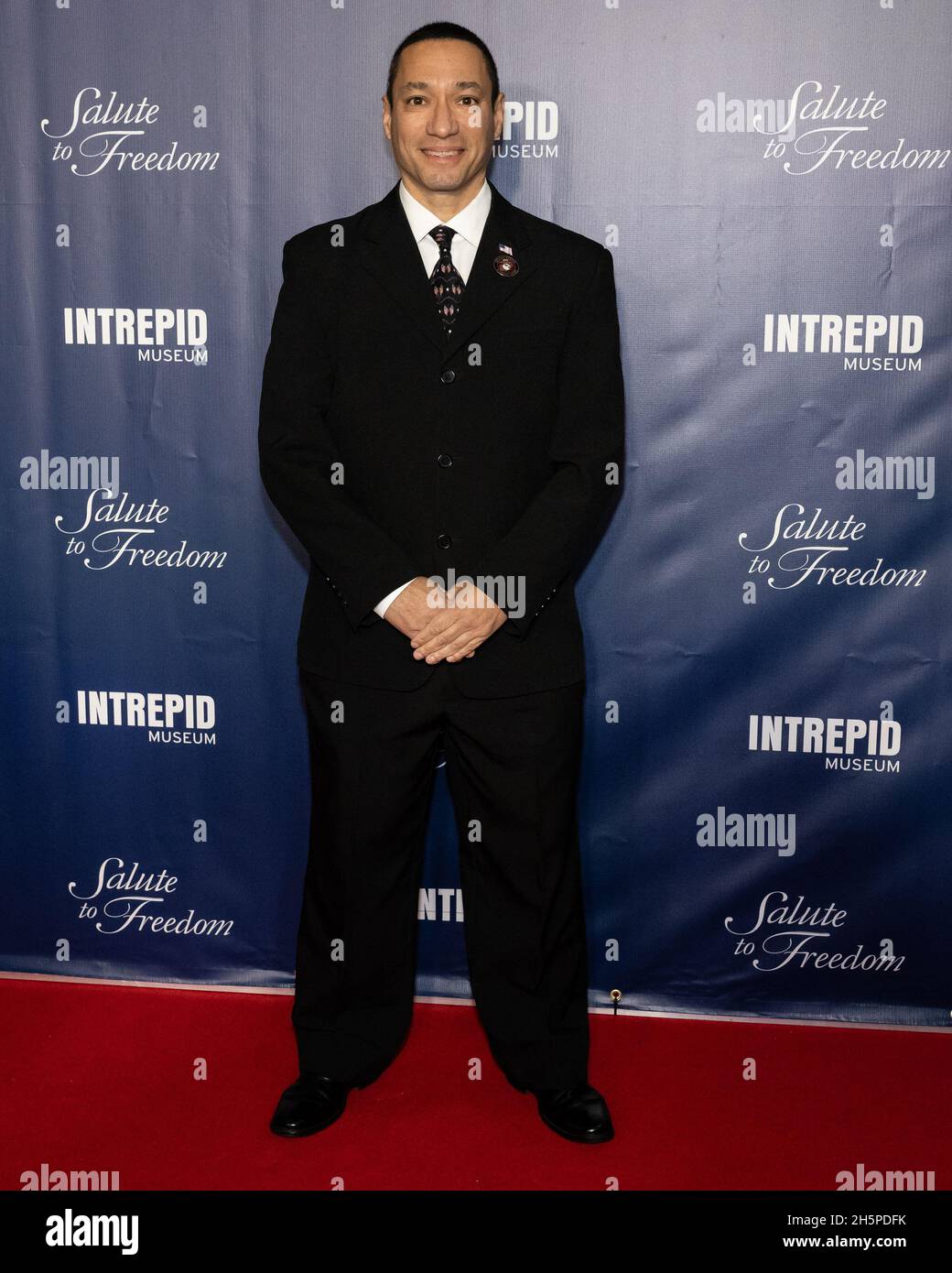 New York, USA. 10th Nov, 2021. Marine Corps Veteran Ishmael Alvarado attends the Salute to Freedom Gala at the Intrepid Sea, Air & Space Museum in New York, New York, on Nov. 10, 2021. (Photo by Gabriele Holtermann/Sipa USA) Credit: Sipa USA/Alamy Live News Stock Photo