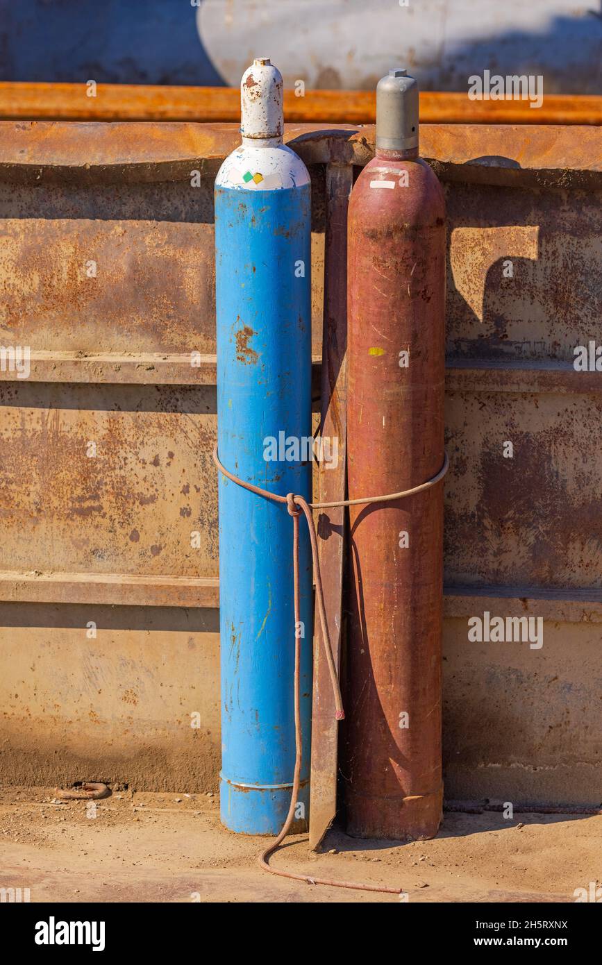 Industrial gas tanks bottles hires stock photography and images Alamy