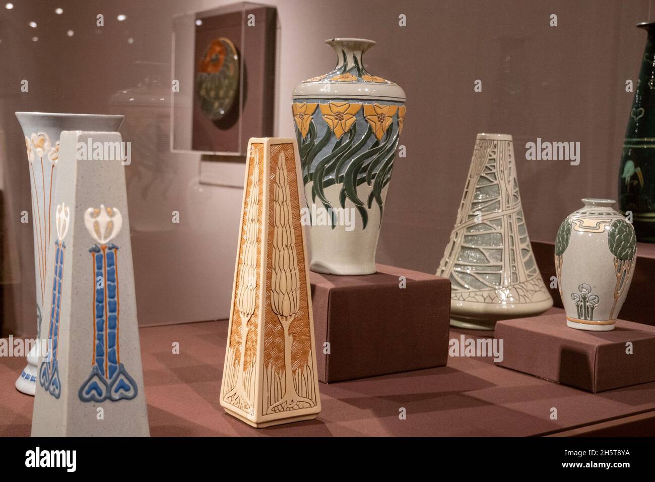 "Gifts from the Fire American Ceramics" exhibition at The Metropolitan