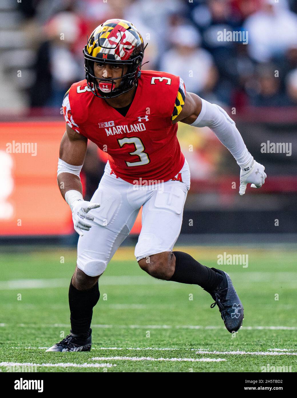 College Park, Maryland, USA. 25th Nov, 2017. Wide receiver DAESEAN HAMILTON  (5) eyes cornerback JC JACKSON (7) during the game held at Capital One  Field at Maryland Stadium in College Park, Maryland.