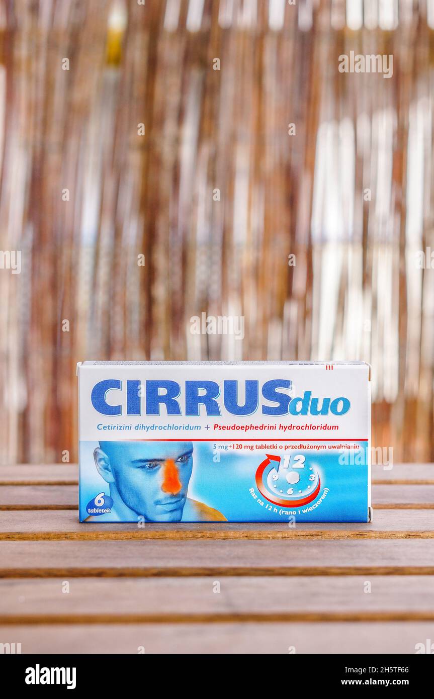Cirrus duo hi-res stock photography and images - Alamy