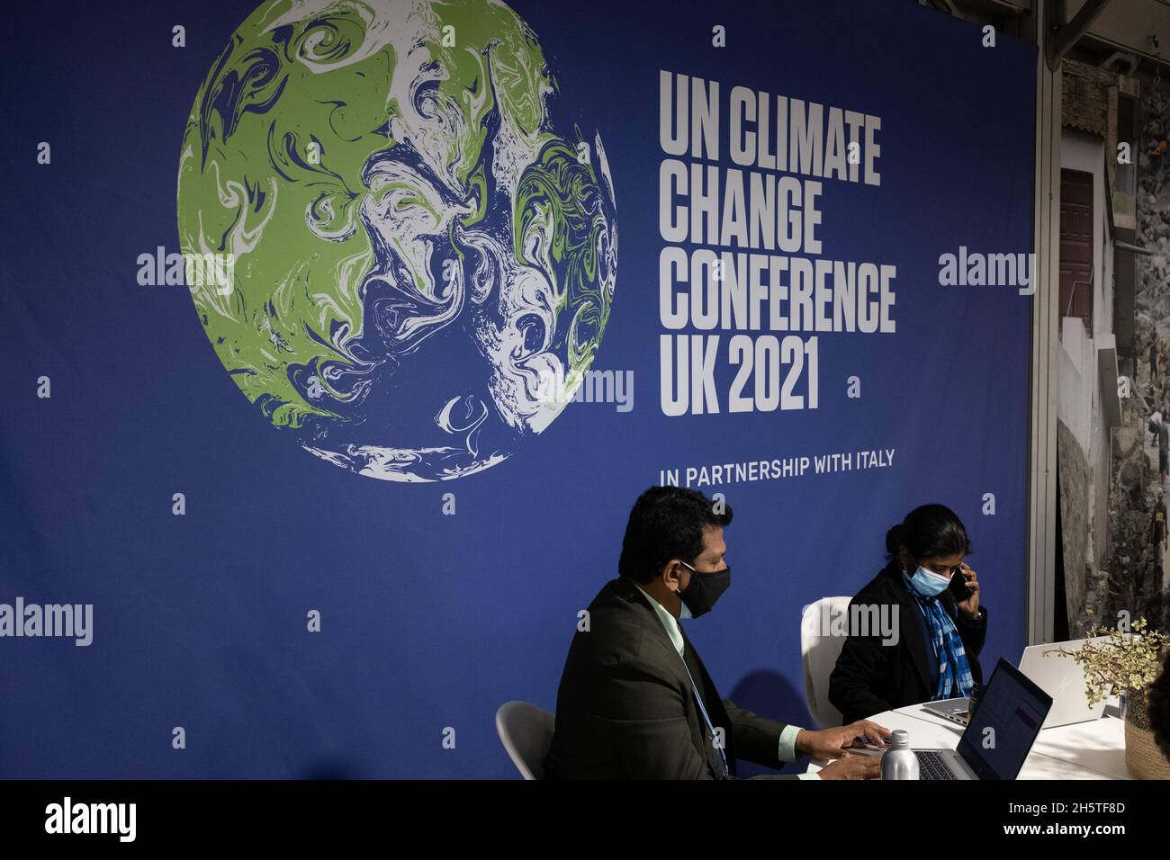 Glasgow climate change conference hi-res stock photography and images ...