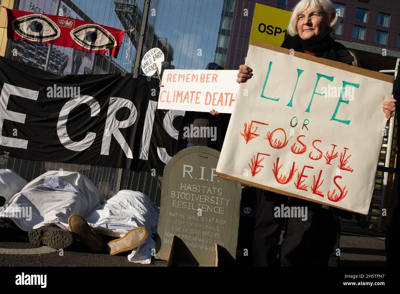 Glasgow, Scotland, UK. Protests at the entrance to the UN Climate Change Conference COP26 venue, in Glasgow, Scotland, on 11th November 2021. Photo: Jeremy Sutton-Hibbert/ Alamy Live News. Stock Photo