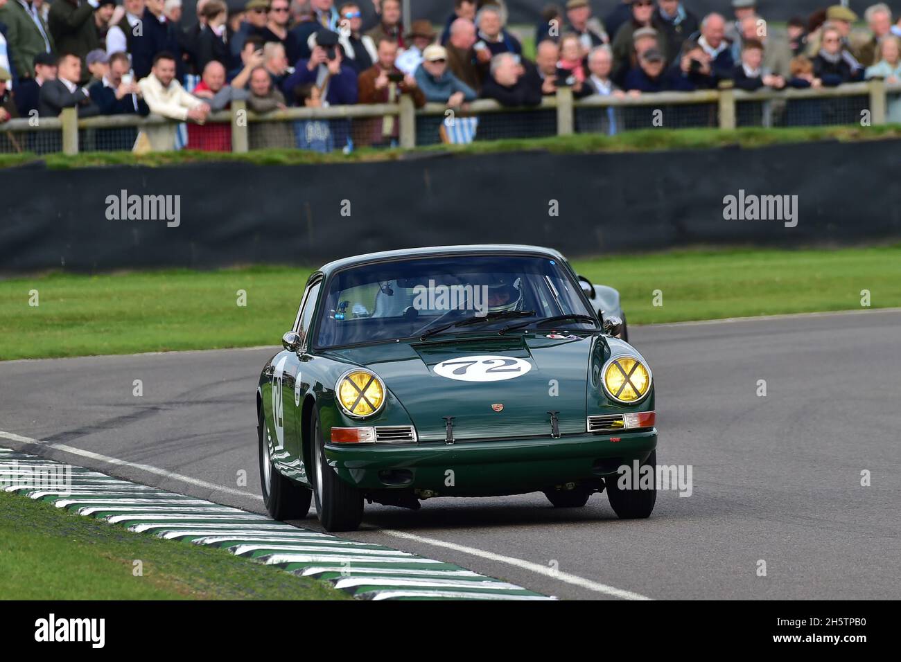 James Cottingham, Porsche 911, Ronnie Hoare Trophy, Road going sports and GT cars representative of those that competed in races between 1960 and 1966 Stock Photo