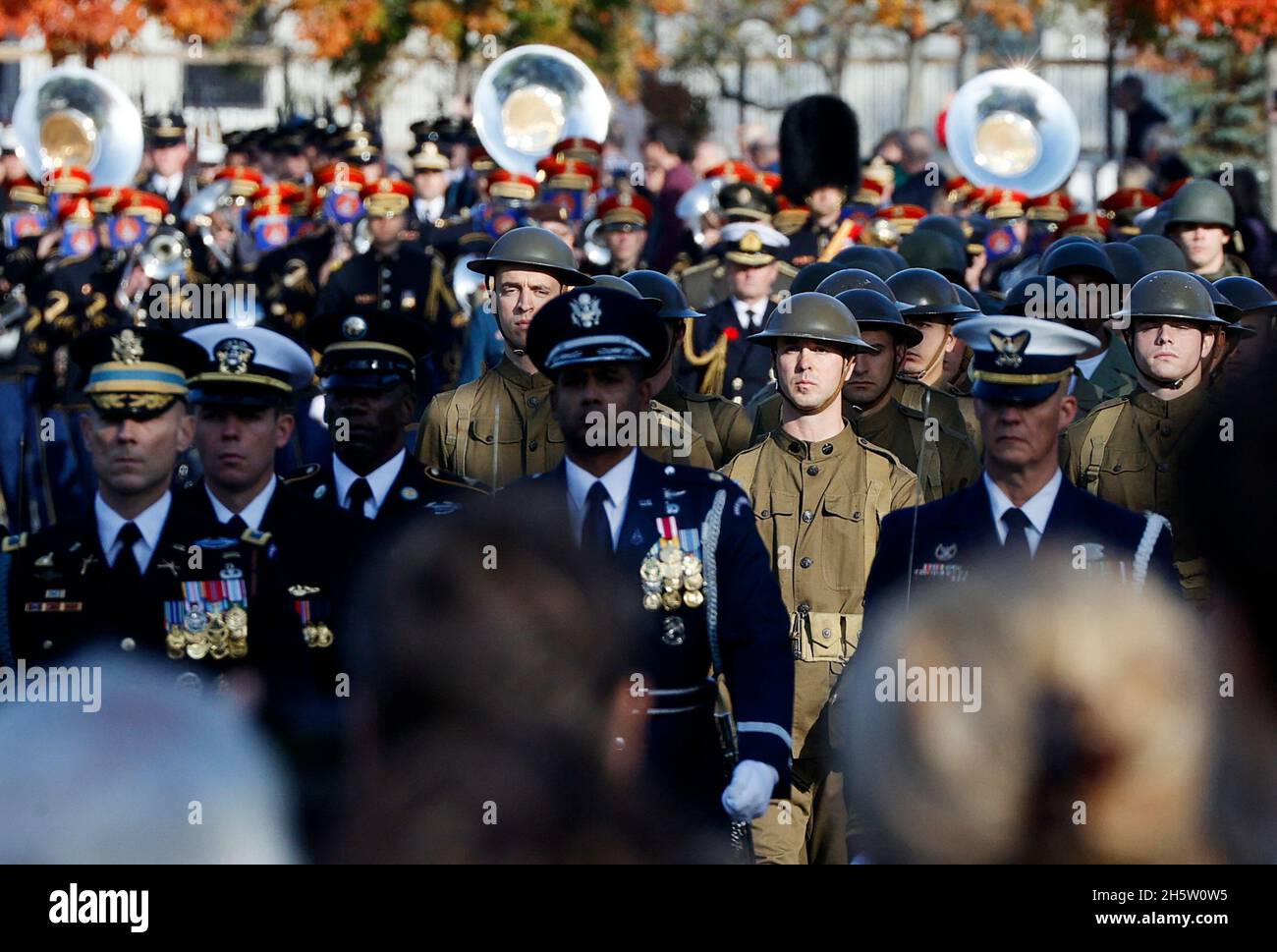 War Procession World war i funeral procession hi-res stock photography and images - Alamy