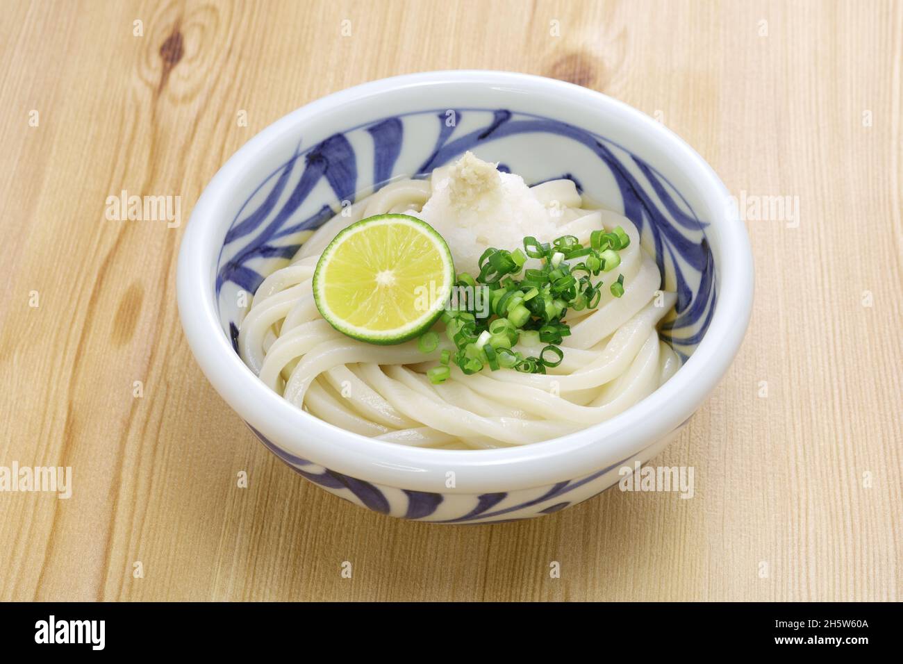 Hiyaoroshi Udon, chilled udon noodles with grated daikon radish and
