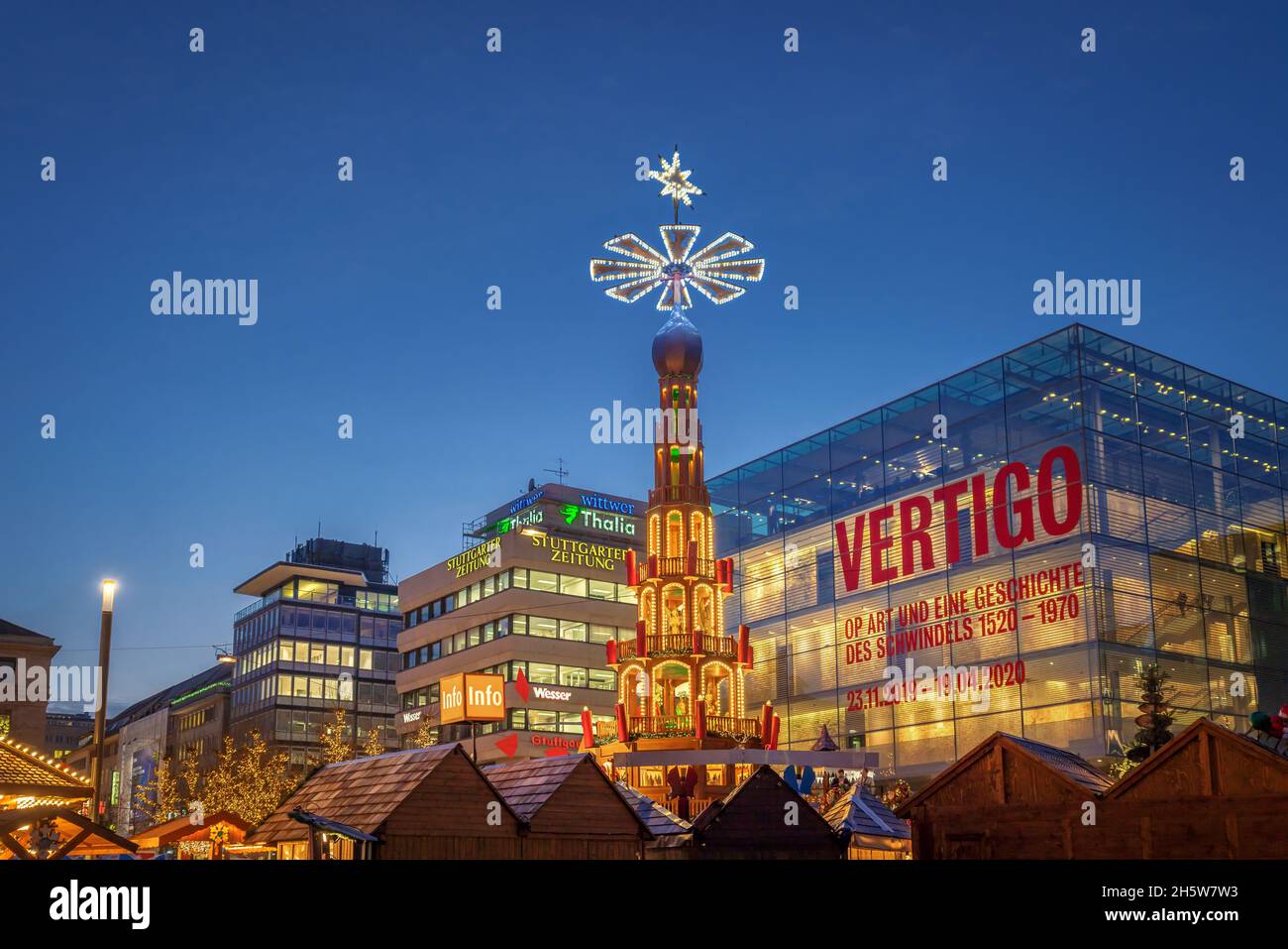 Christmas Market at Schlossplatz at night - Stuttgart, Baden-Wurttemberg, Germany Stock Photo