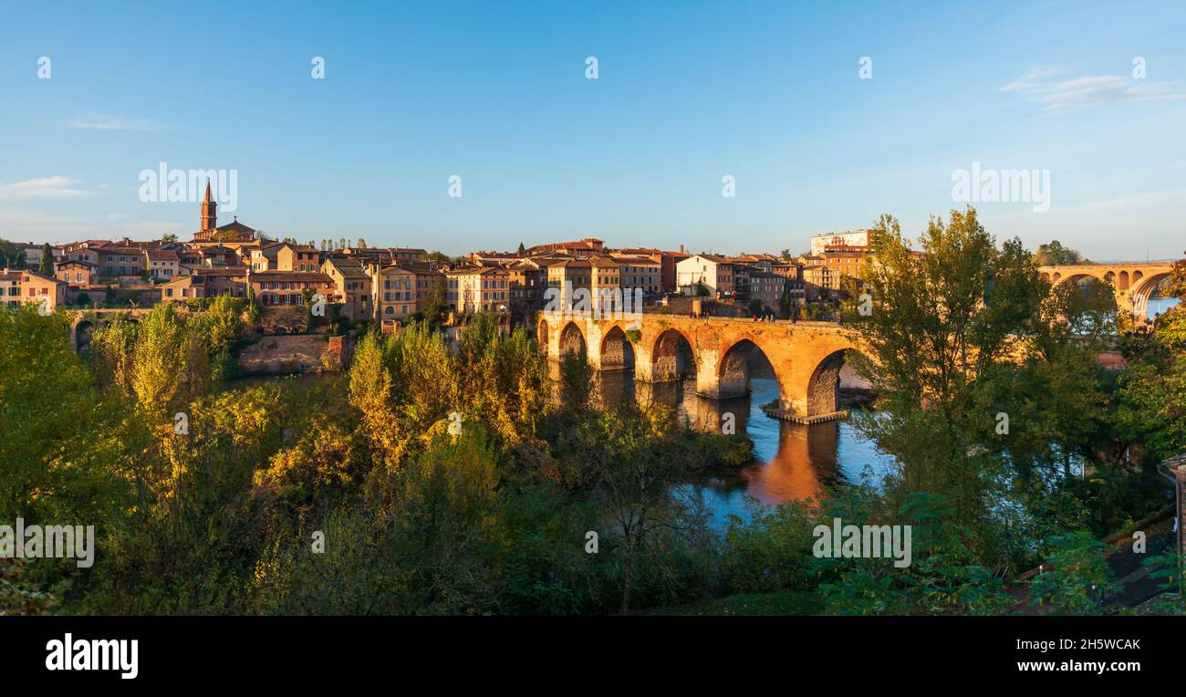 Panorama of Albi and the old bridge in autumn, in the Tarn, in Occitanie, France Stock Photo