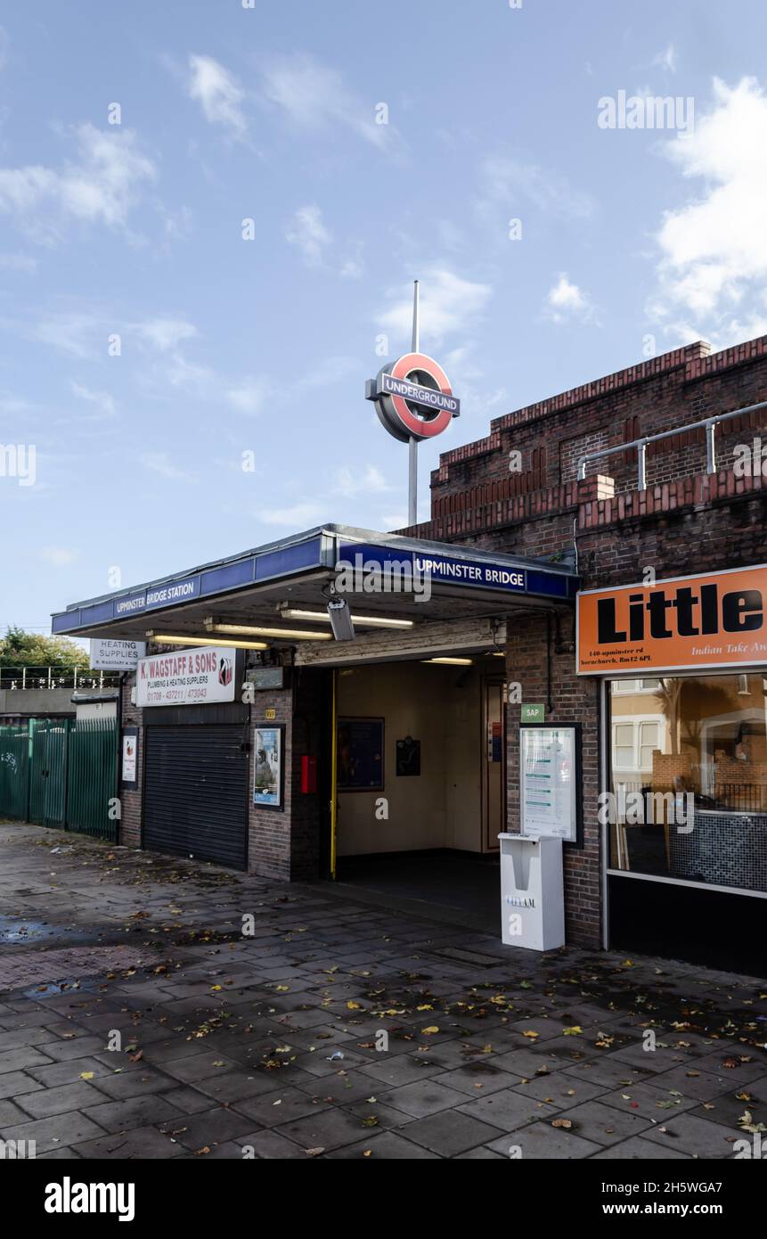 Upminster bridge tube station hires stock photography and images Alamy