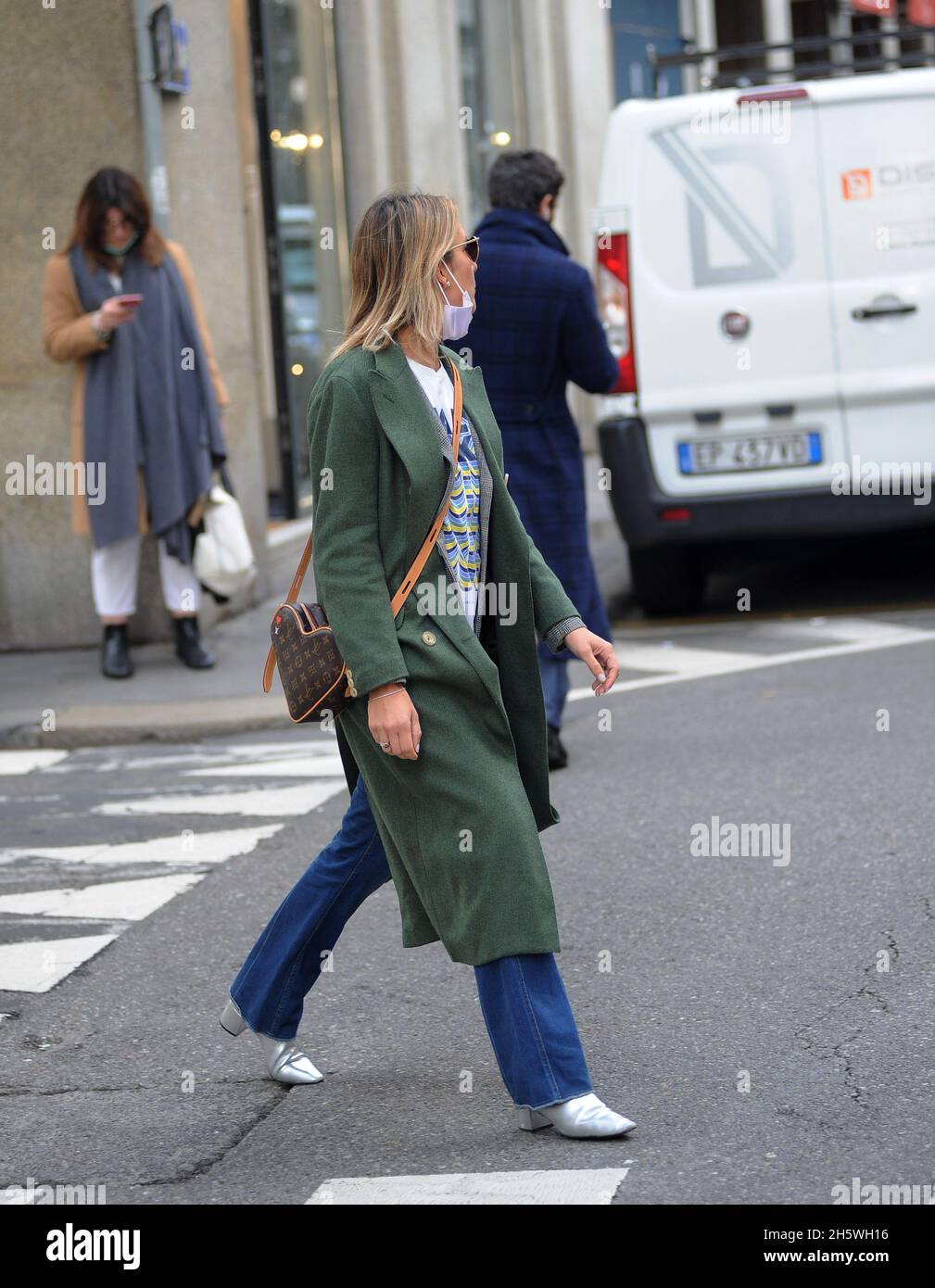 Milan, Italy. 11th Nov, 2021. Milan, 11-11-2021 Rosa Fanti, wife of chef CARLO CRACCO, strolls through the streets of the center. Credit: Independent Photo Agency/Alamy Live News Stock Photo