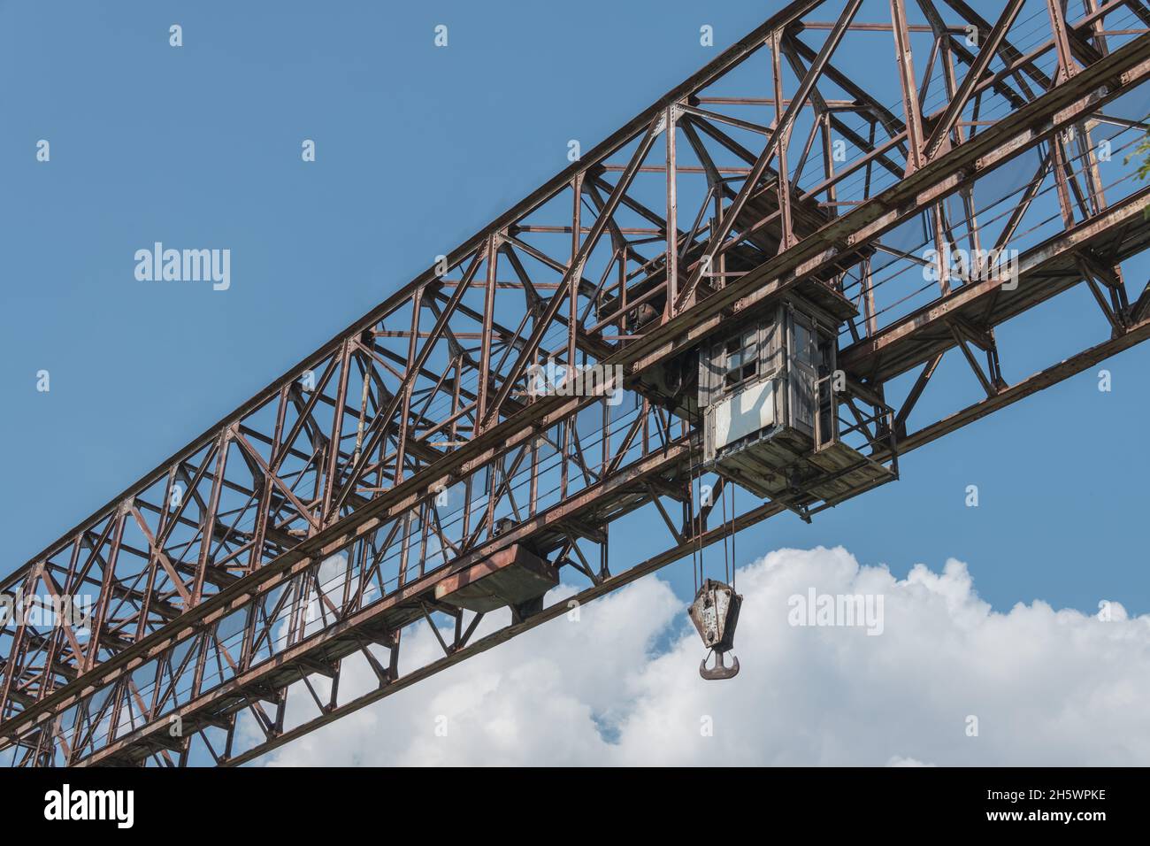 Gantry crane operator hires stock photography and images Alamy