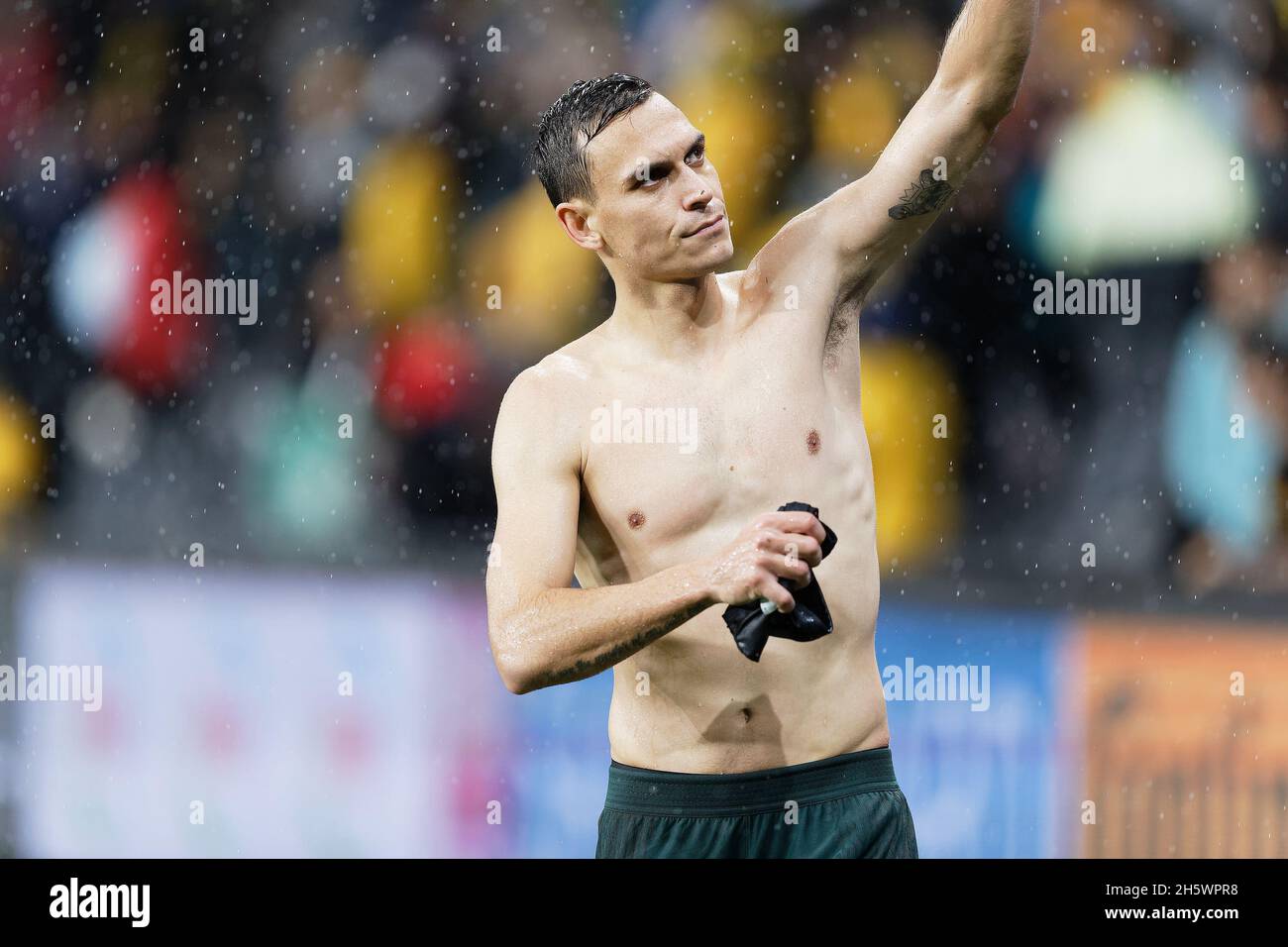 Sydney, Australia. 11th Nov, 2021. TRENT SAINSBURY of the Australian Socceroos thanks the crowd after the World Cup Qualifier football match between Australia Socceroos and Saudi Arabia on November 11, 2021 at CommBank Stadium in Sydney, Australia Credit: IOIO IMAGES/Alamy Live News Stock Photo