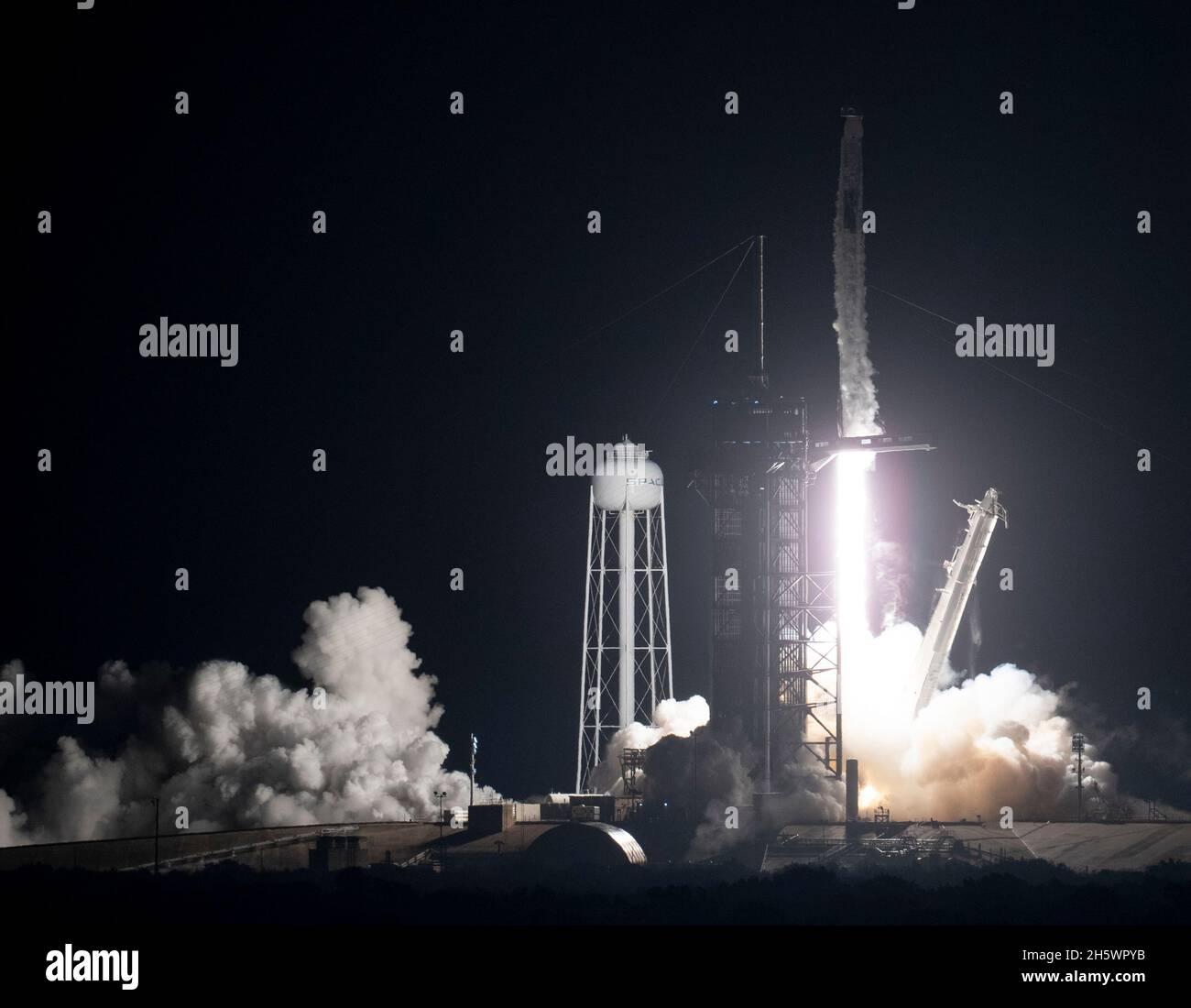 Cape Canaveral, Florida, USA. 10th Nov, 2021. A SpaceX Falcon 9 rocket carrying the company's Crew Dragon spacecraft is launched on NASA's SpaceX Crew-3 mission to the International Space Station with NASA astronauts Raja Chari, Tom Marshburn, Kayla Barron, and ESA (European Space Agency) astronaut Matthias Maurer onboard, Wednesday at Kennedy Space Center in Florida. Credit: Joel Kowsky/NASA/ZUMA Press Wire Service/ZUMAPRESS.com/Alamy Live News Stock Photo