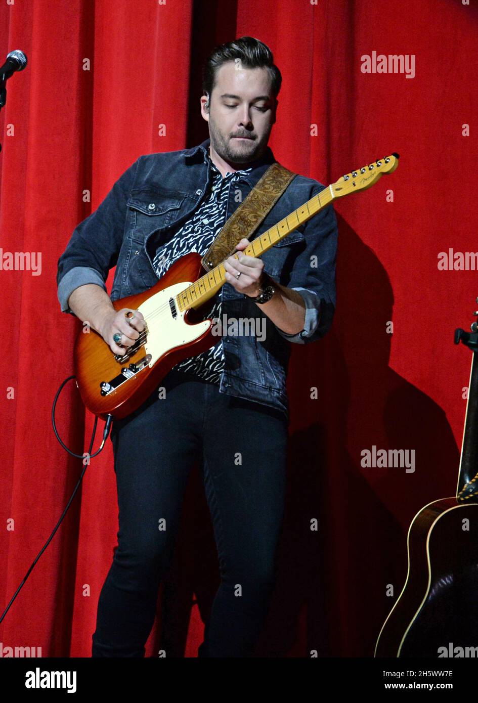 Hollywood - FL - 20211024 Alex Hall performs at Hard Rock Live held at