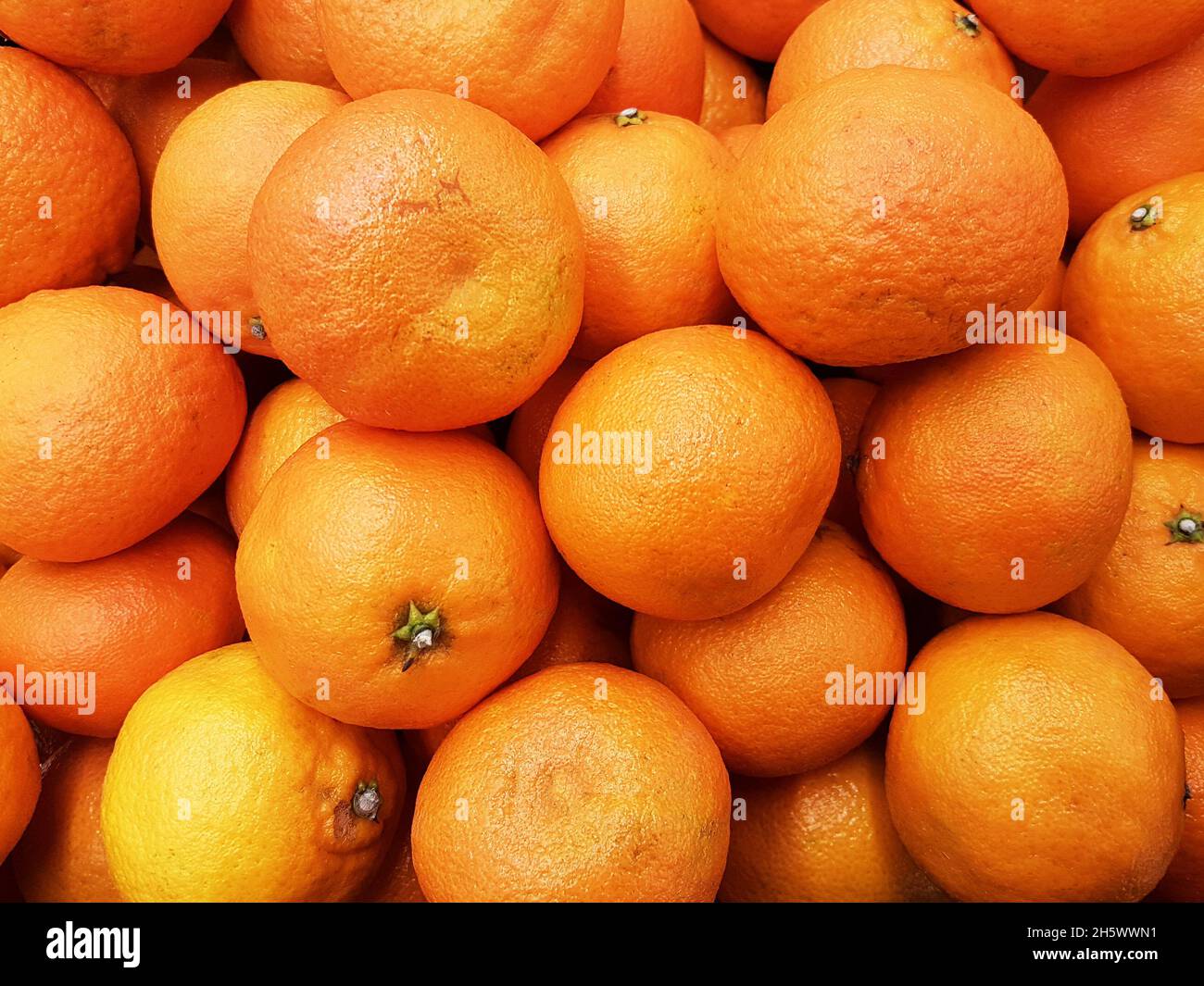 Orange fruit peel nobody hi-res stock photography and images - Alamy