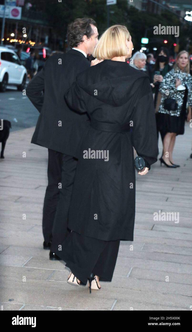 New York NY 20210930 Stars arrive for the New York City Ballet's