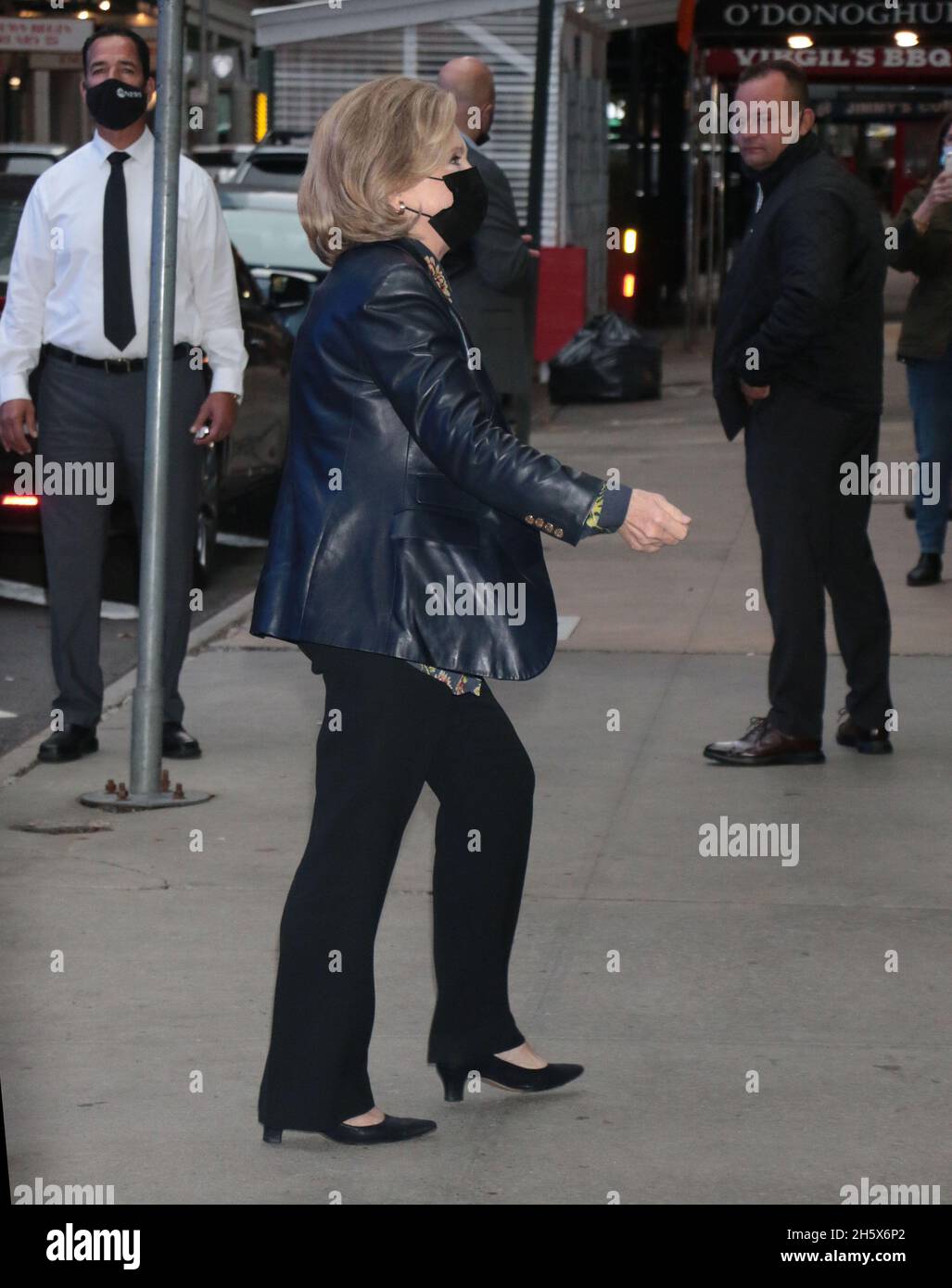 New York - NY - 20211011-Hillary Clinton and Louise Penny Outside of