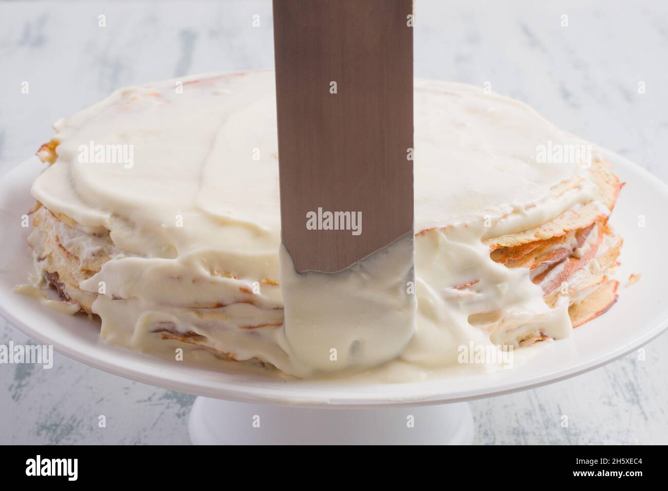 Keto cream cheese frosting hires stock photography and images Alamy