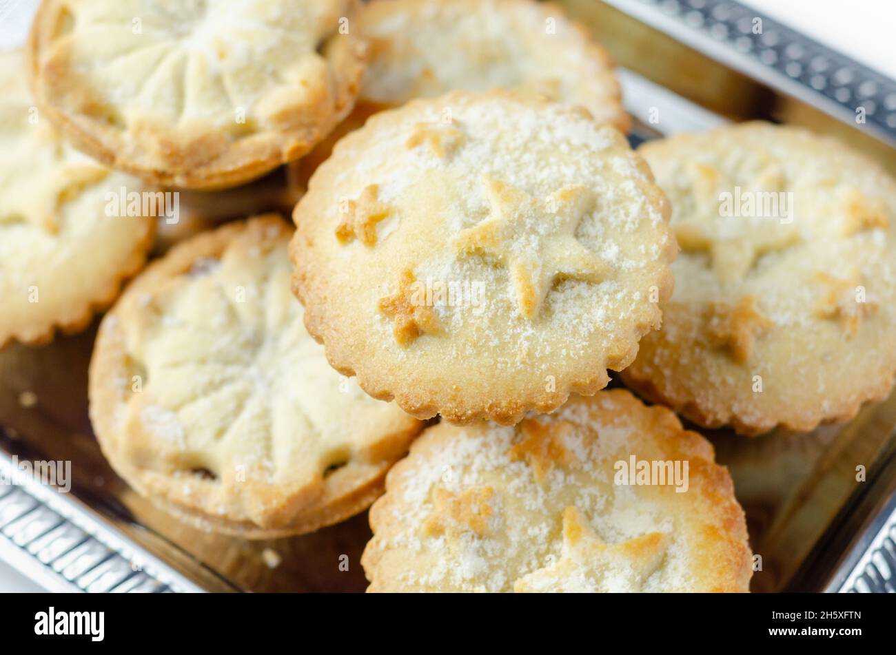 Allbutter pastry pies with a mincemeat filling with spiced vine fruits