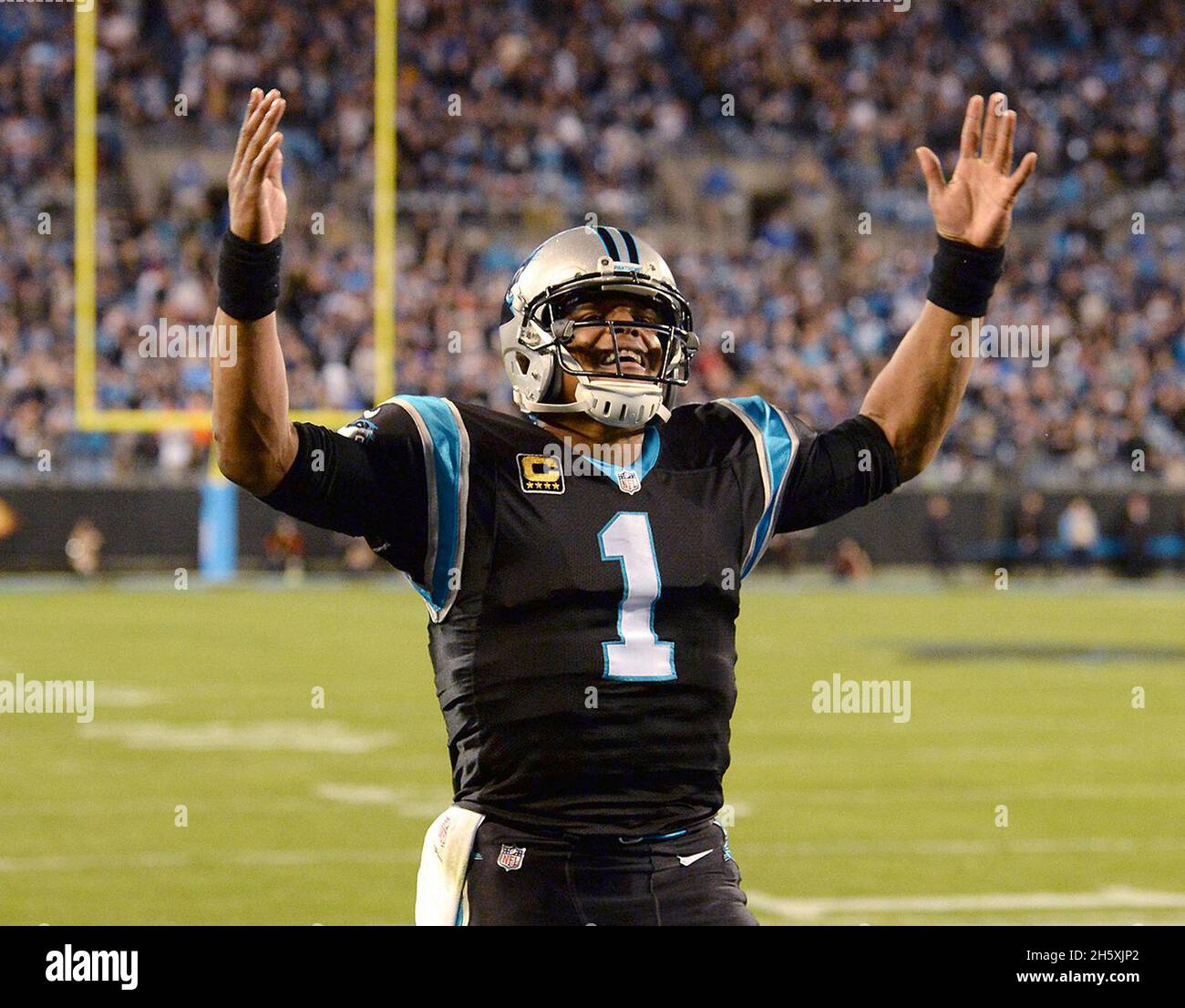 Charlotte, USA. 17th Dec, 2018. Carolina Panthers quarterback Cam Newton celebrates tight end Chris Manhertz's 50-yard touchdown pass reception from running back Christian McCaffrey during the first quarter against the New Orleans Saints at Bank of America Stadium in Charlotte, N.C., on Monday, Dec. 17, 2018. (Photo by Jeff Siner/Charlotte Observer/TNS/Sipa USA) Credit: Sipa USA/Alamy Live News Stock Photo