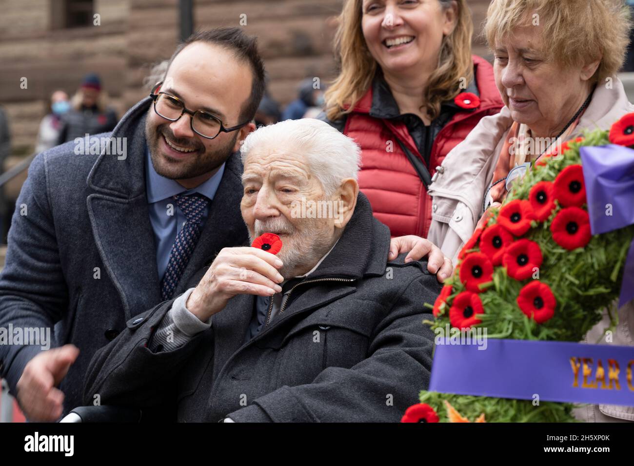 100 Year Old World War II Veteran Marvin Gord, Remembrance Day Ceremony, Old City Hall, Toronto, Canada 2021 Stock Photo