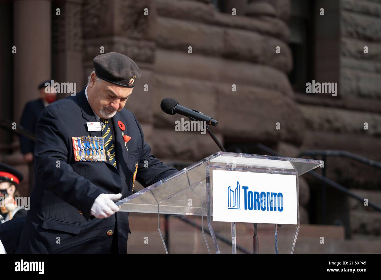 Remembrance Day Ceremony, Old City Hall, Toronto, Canada 2021 Stock Photo