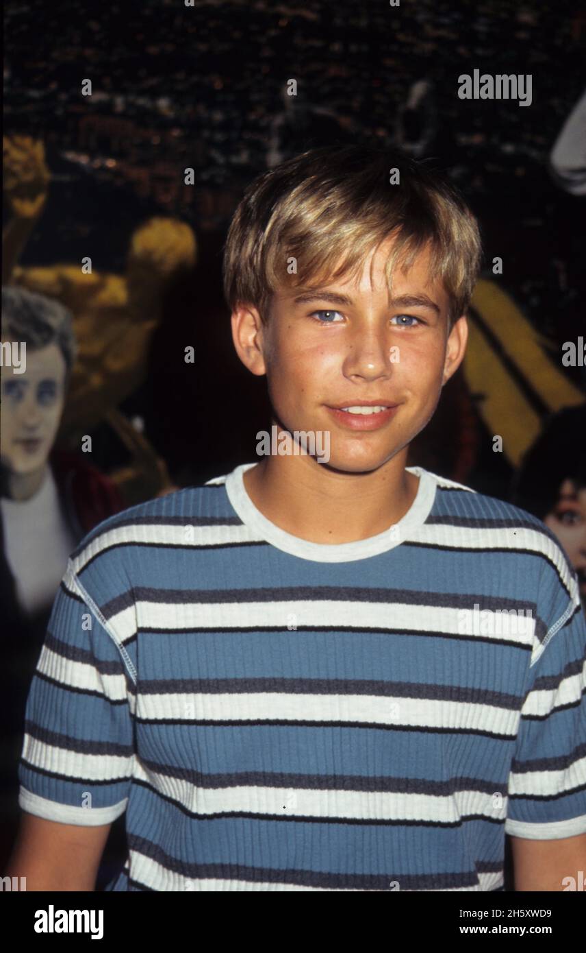 Jonathan taylor thomas 1996 hi-res stock photography and images - Alamy