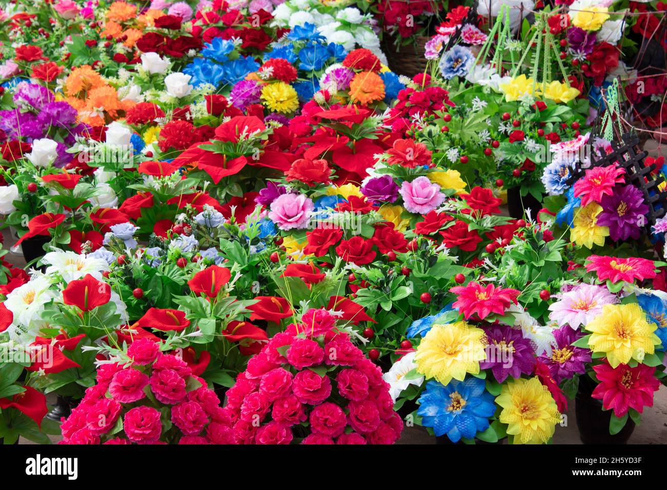Arrangement of artificial flowers, Charminar, Hyderabad, India Stock