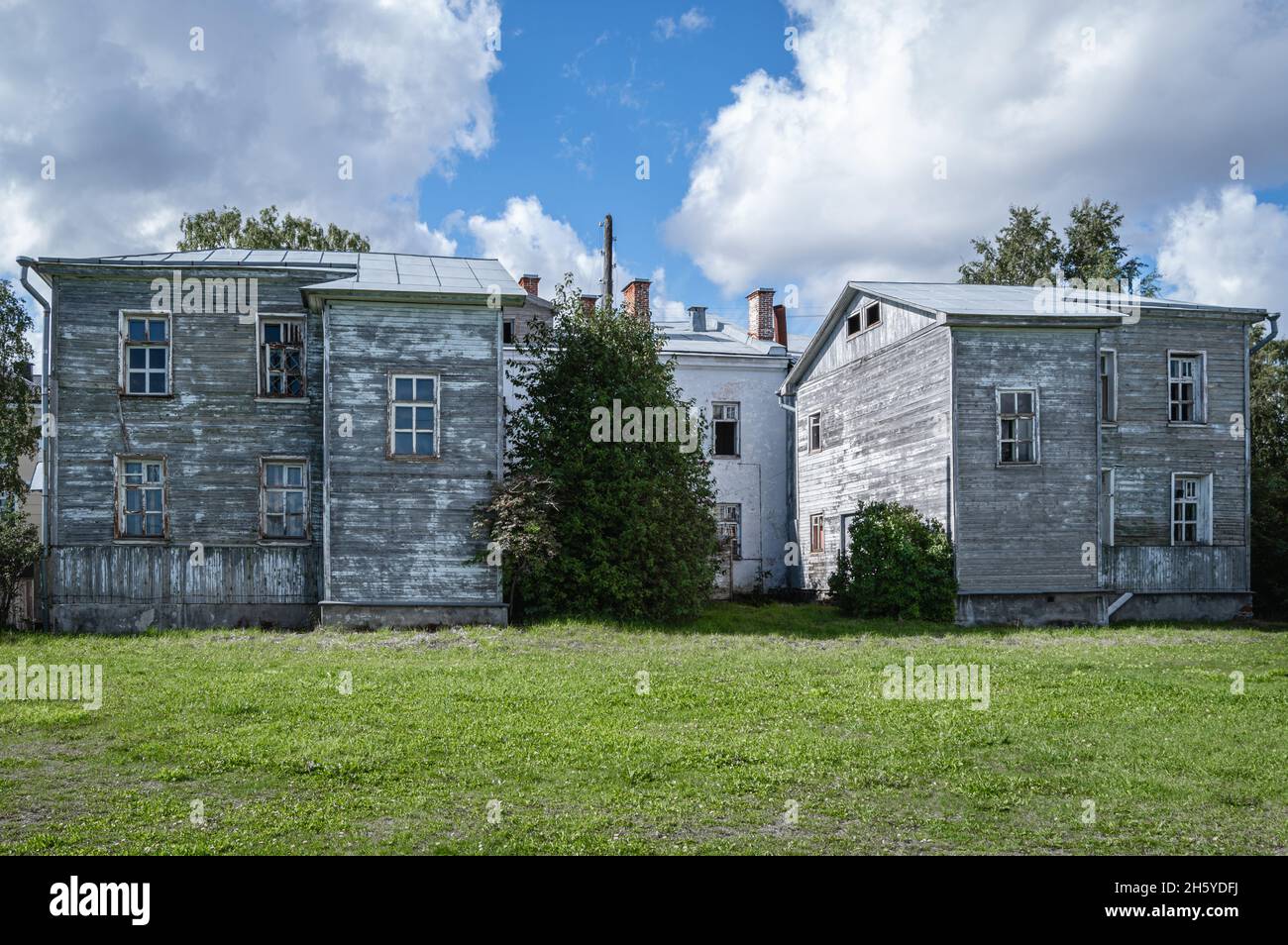 Ancient abandoned houses in the rural area of Petrozavodsk. Karelia, Russia. Stock Photo