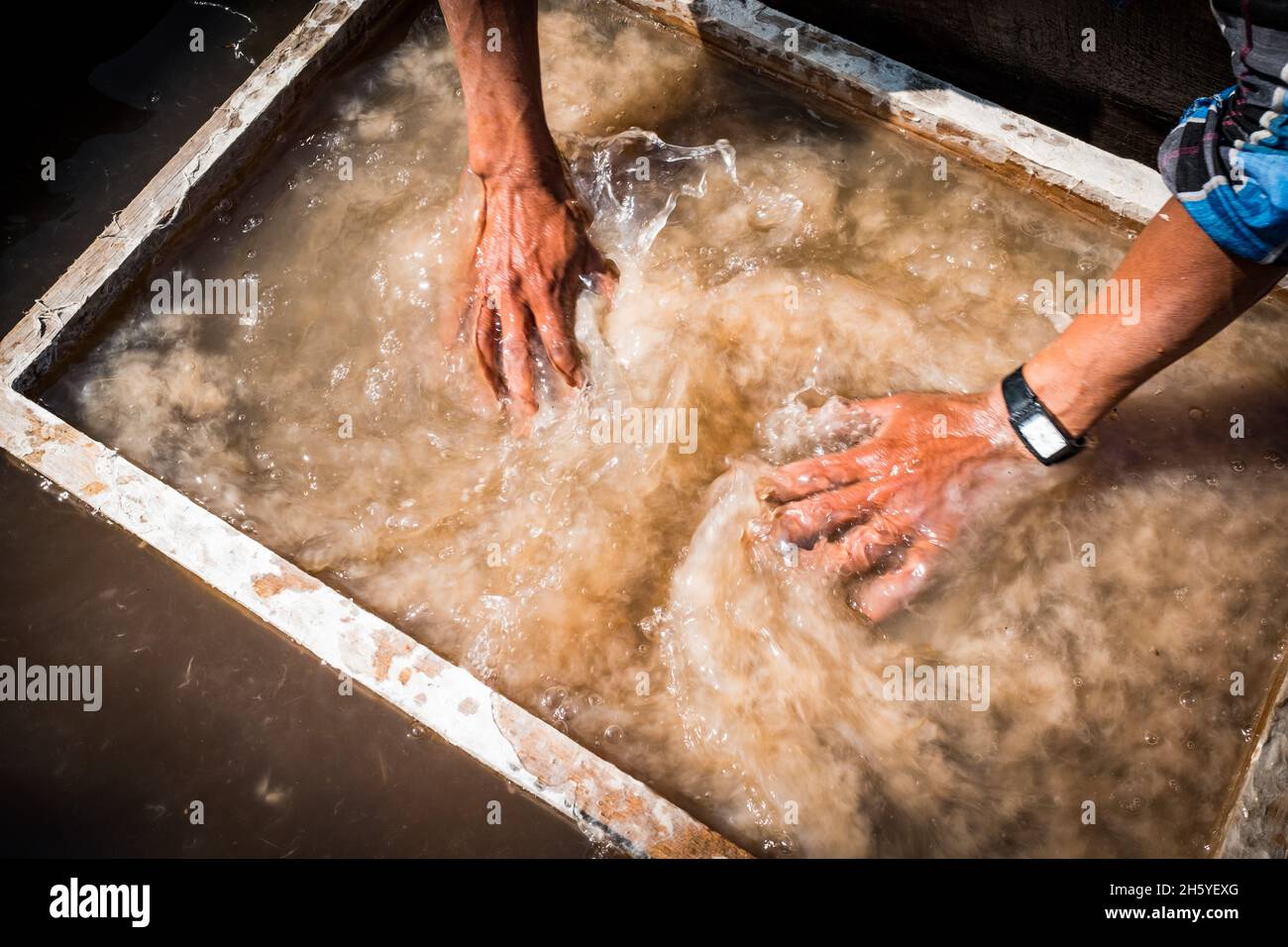 Lokta bark paper making process hires stock photography and images Alamy
