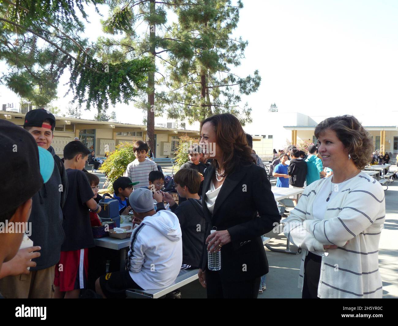 Attorney General Kamala Harris visits Peterson Middle School to meet with students, and a Digital Literacy Team Stock Photo