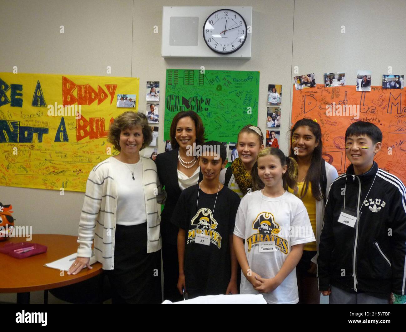 Attorney General Kamala Harris visits Peterson Middle School to meet with students, and a Digital Literacy Team ca. 27 October 2010 Stock Photo