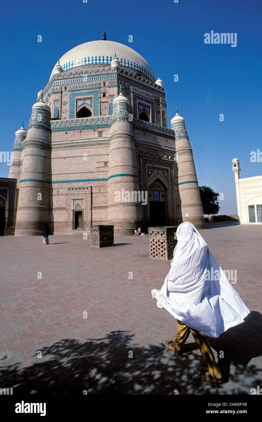 Pakistan Rukma Rukhn e Alam tomb, Multan, Punjab province, Pakistan Stock Photo - Alamy