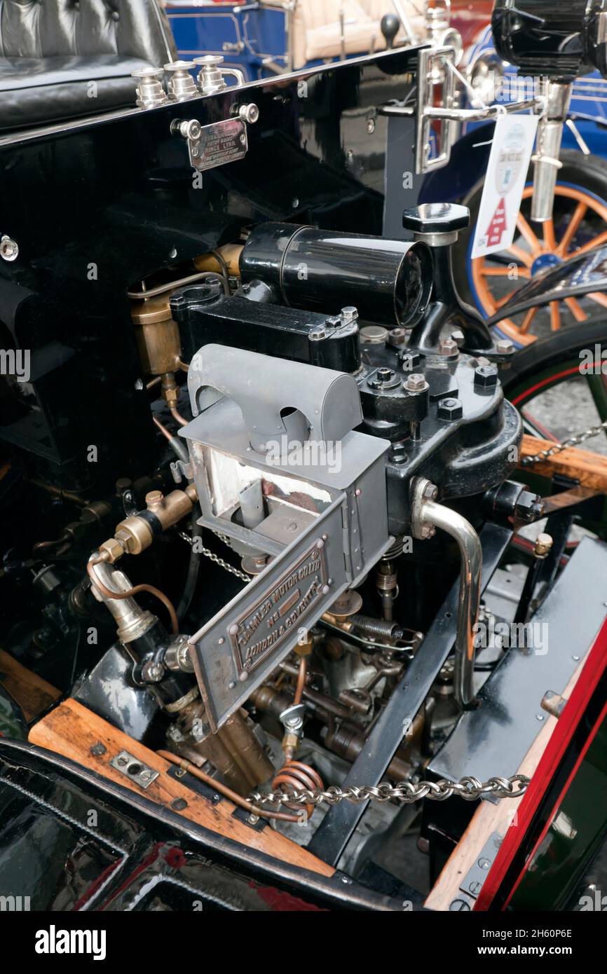 Close-up view of the Engine of a 1900, Daimler, taking part in the Regents Street Motor Show Concours d'Elegance, November 2021 Stock Photo