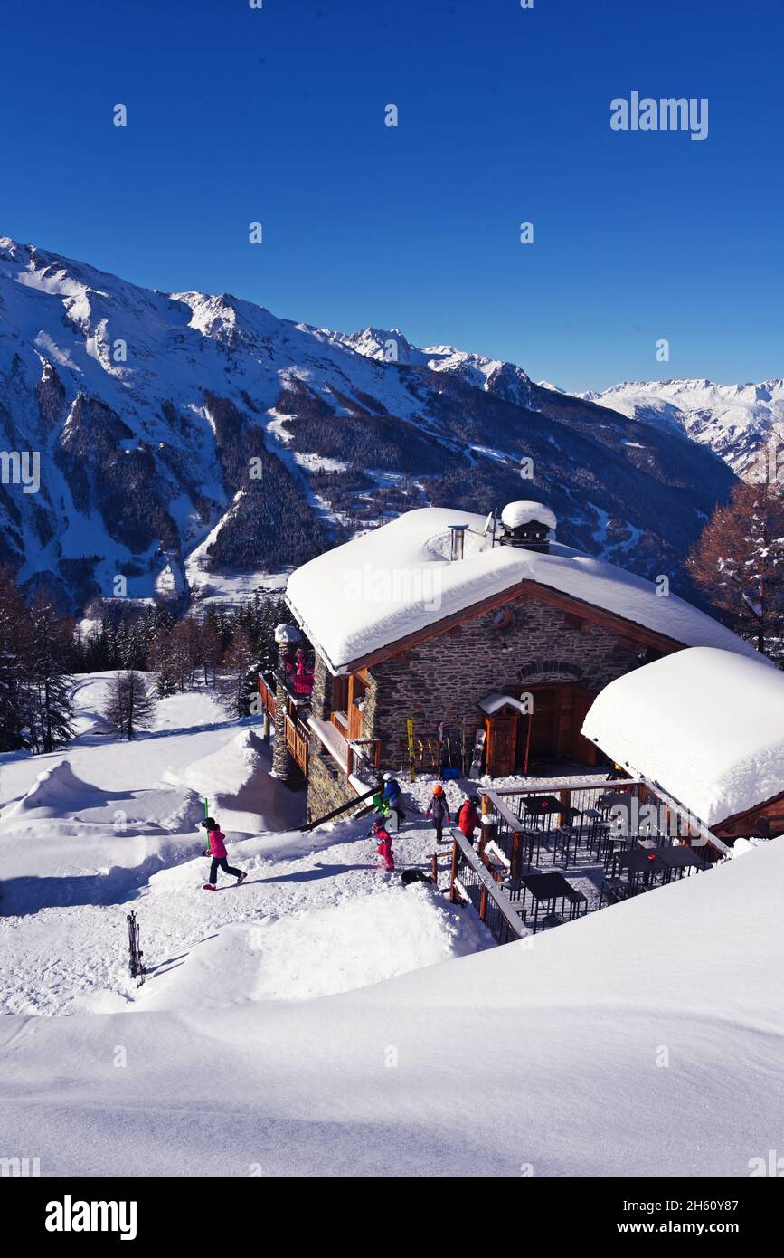 FRANCE, SAVOY (73) SAINTE FOY TARENTAISE, THE SKI RESORT IN JANUARY