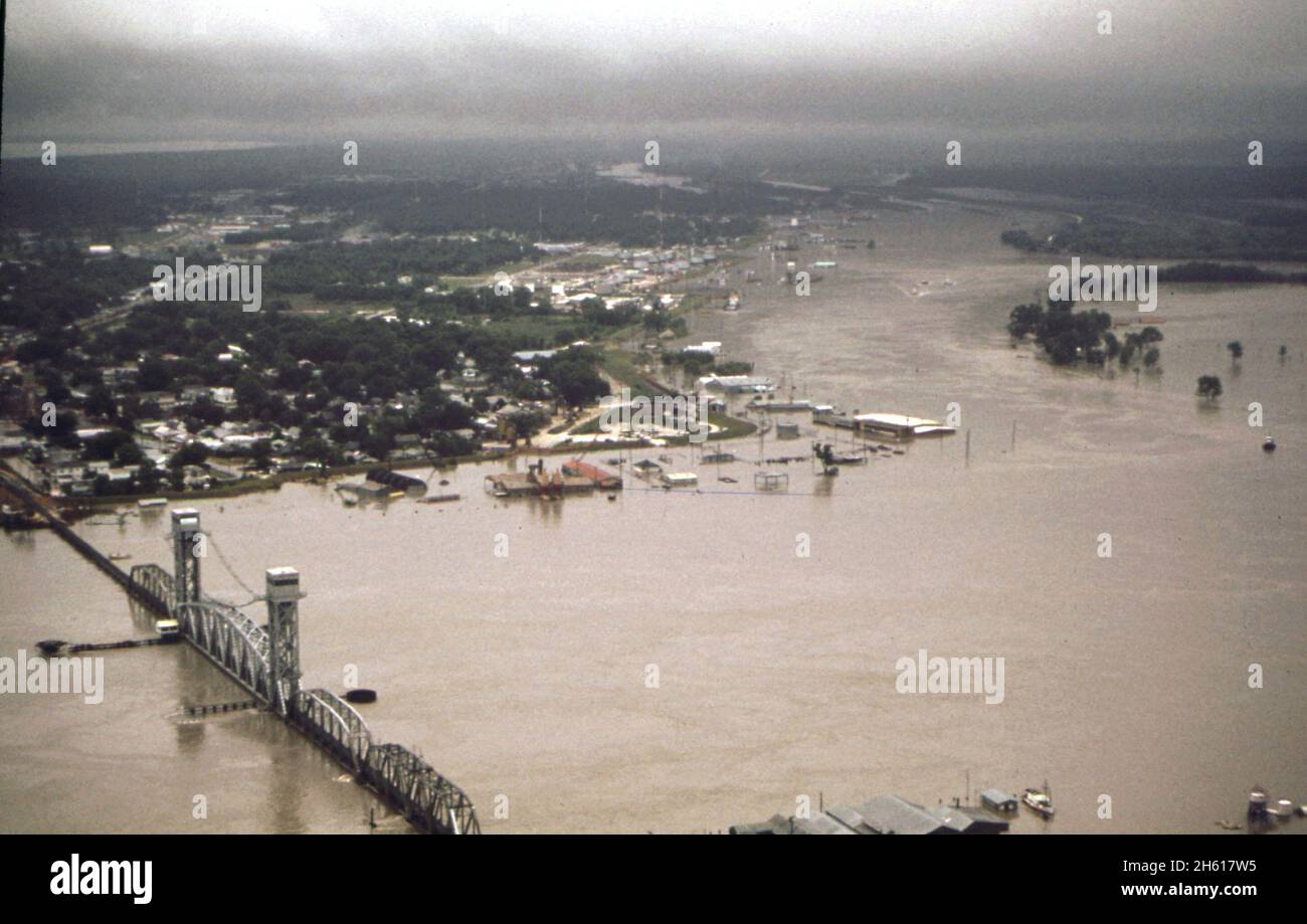 1973 flood hires stock photography and images Alamy