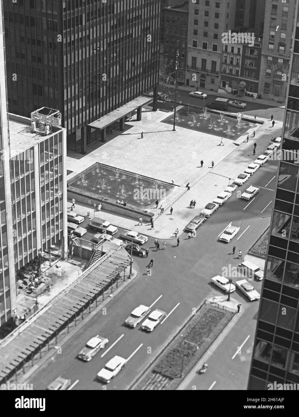 Aerial view of New York City traffic in 1960 Stock Photo