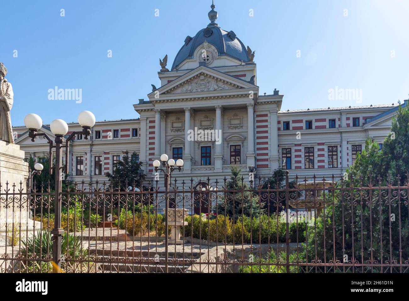 Romanian Medical Association Bucharest The Critical Role of Primary Care Integration