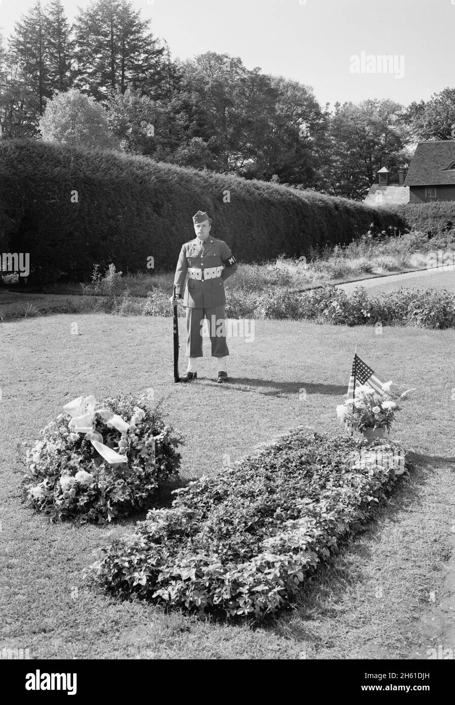 Franklin d roosevelt grave Black and White Stock Photos & Images - Alamy