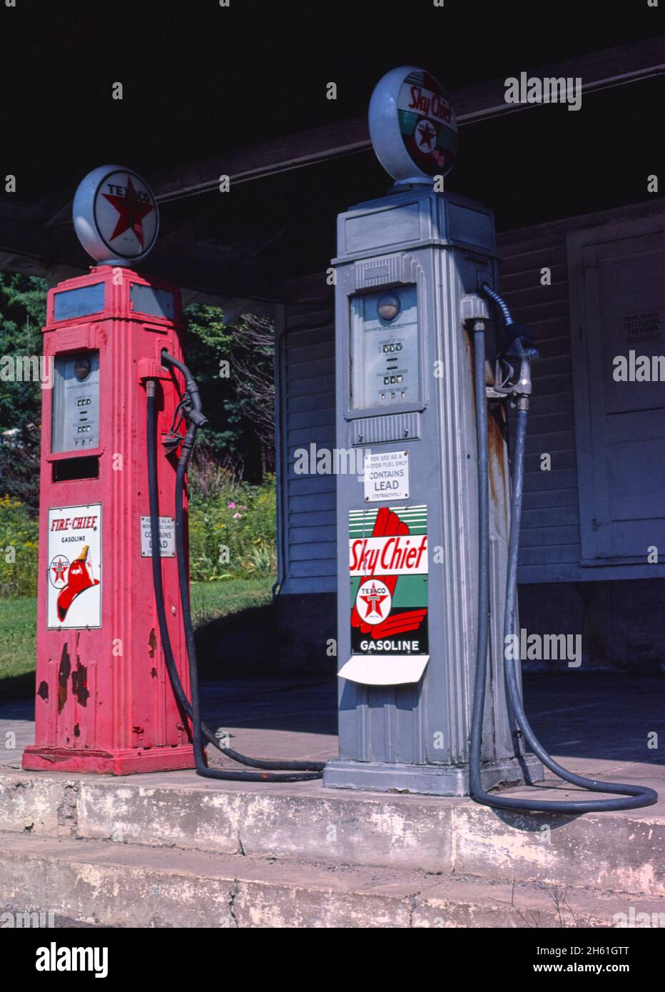Hulet texaco gas pumps hires stock photography and images Alamy