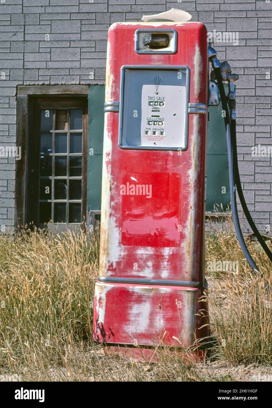 Gas pump, Joplin, Montana; ca. 1987 Stock Photo Alamy