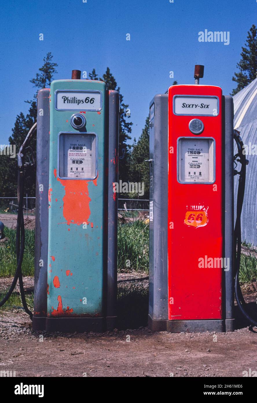 Phillips 66 gas pumps, Winchester, Idaho; ca. 1980 Stock Photo Alamy