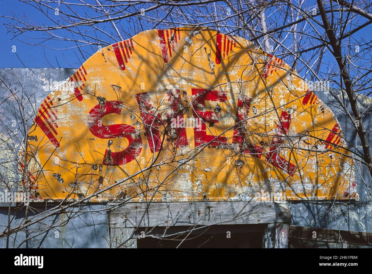 1980s Shell Gas Station High Resolution Stock Photography and Images Alamy