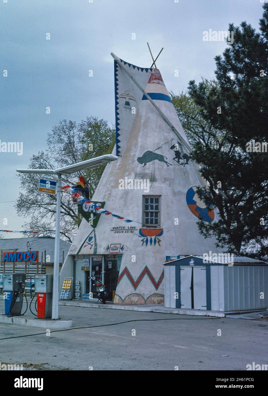 Archival amoco gas station hires stock photography and images Alamy