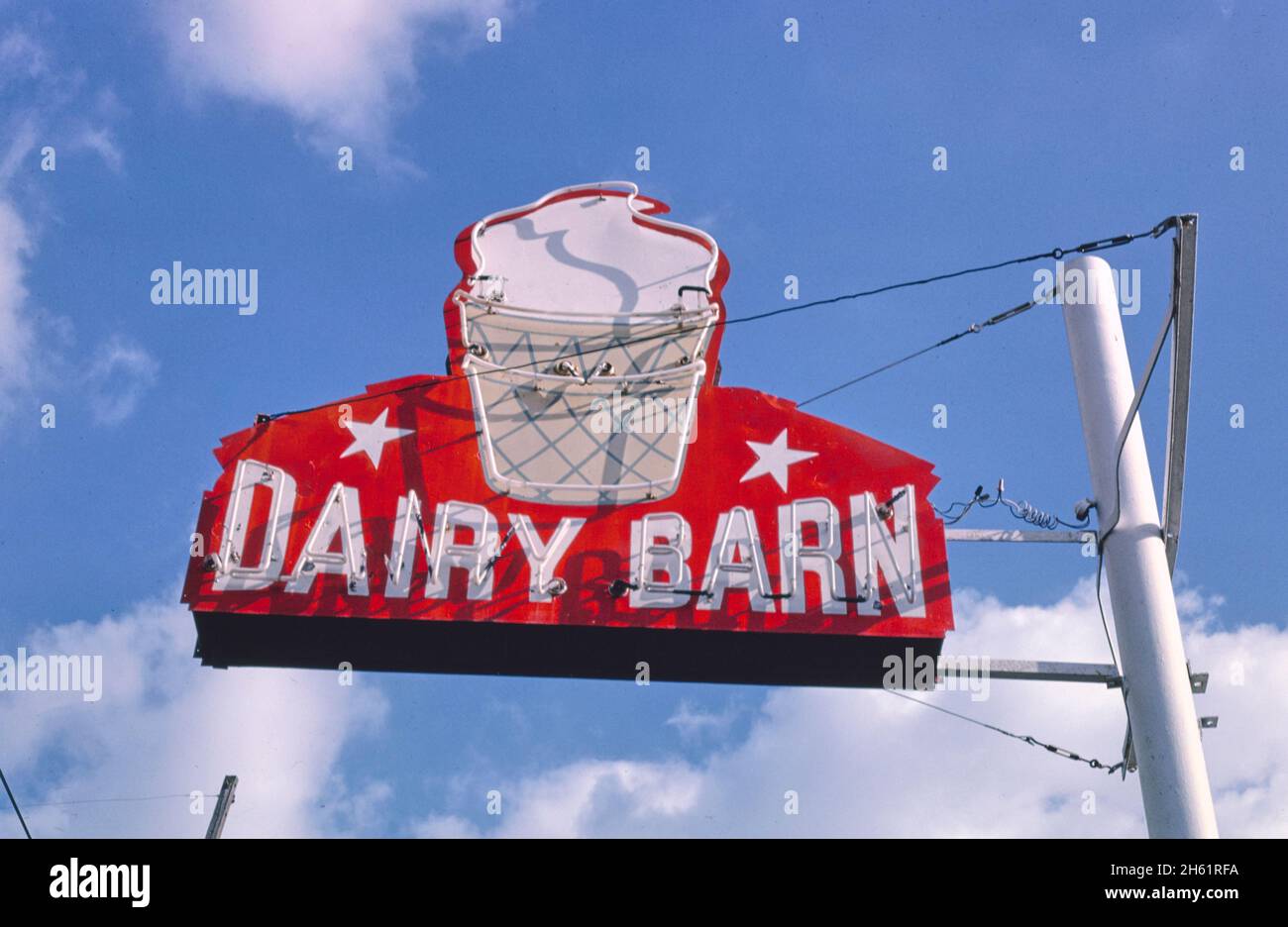 Dairy barn ice cream sign hires stock photography and images Alamy