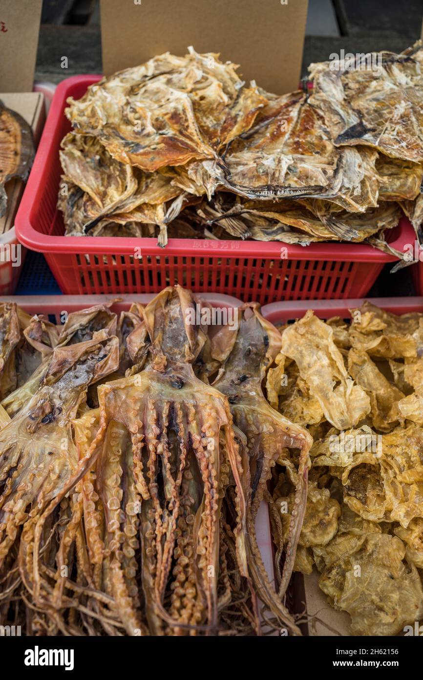 dried seafood market stall,tai o traditional fishing village,lantau Stock Photo Alamy