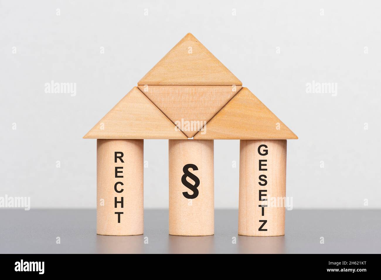 Lawyer law justice legal services hi-res stock photography and images - Alamy