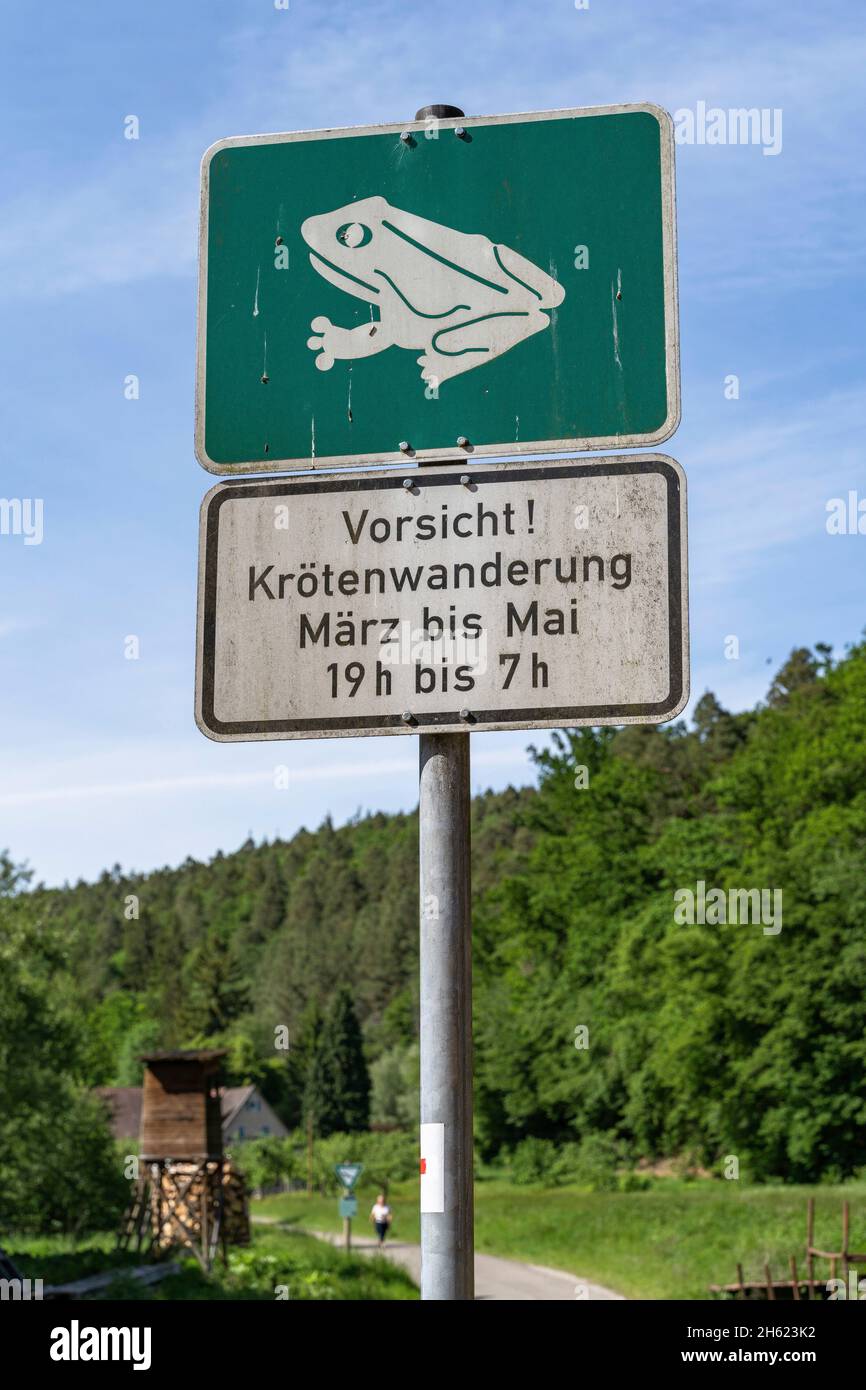 europe,germany,baden-wuerttemberg,schönbuch region,waldenbuch,sign for the toad hike in siebenmühlental Stock Photo